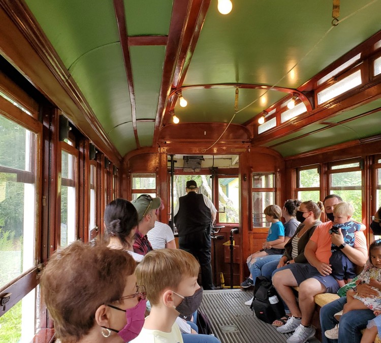 connecticut-trolley-museum-photo